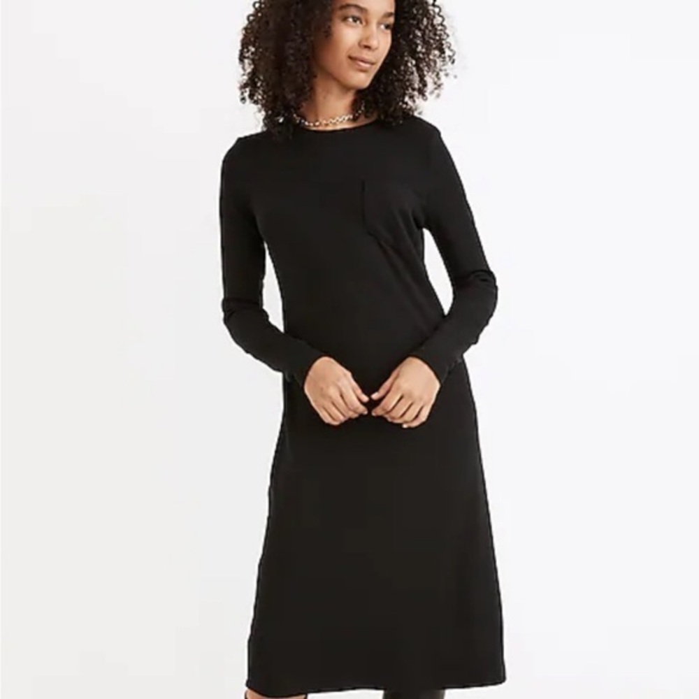 Madewell long sleeve crew neck pocket tee midi ribbed knit dress. Size small.
